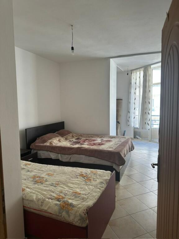 Affittasi 2+1 ad Astir a 450€