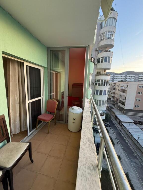 Super 2+1 apartment at the Paris commune (kristal center)