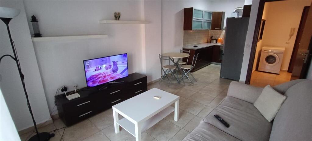 Affittasi appartamento 1+1 presso Mozaiku di Tirana