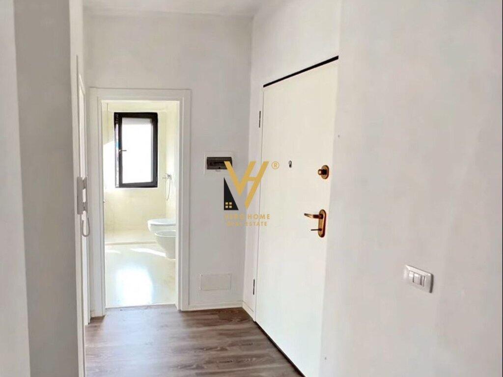 VENDESI APPARTAMENTO 1+1+BLK SCUOLA ROSSA 200.000 EURO