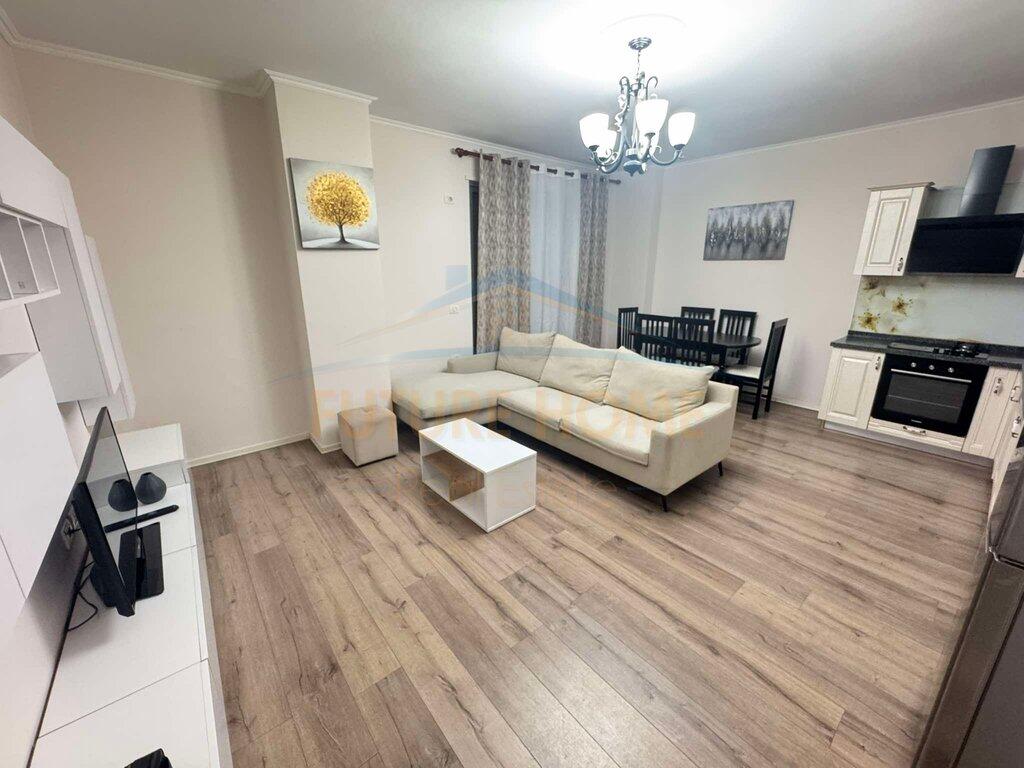 Affitto, Appartamento 2+1, Fresku, Tirana.