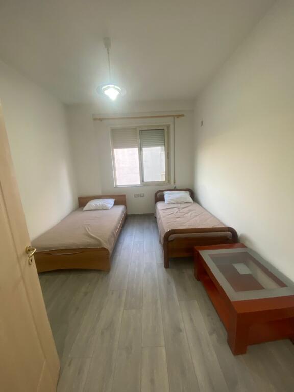 For rent 2+1+parking DRY LAKE 700€