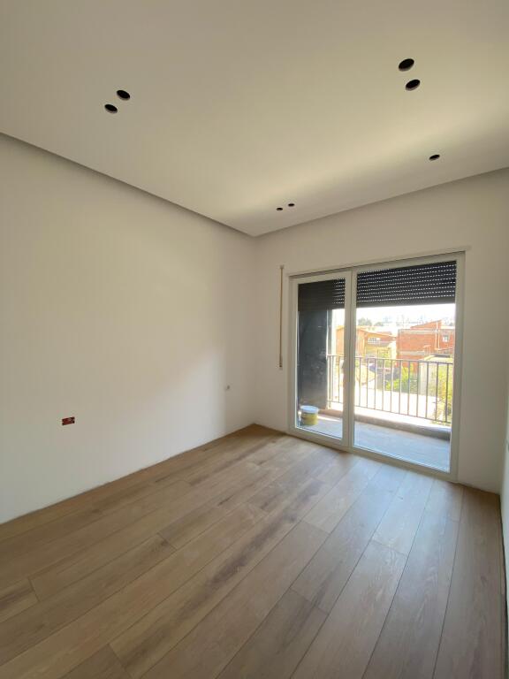 Office Space for Rent with 2 Balconies, near American 3!