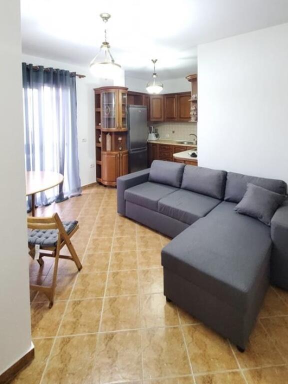 Appartamento 2+1 in affitto vicino alla procura, via Mine Peza