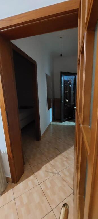JEPET ME QERA APARTAMENT 1+1 35000 LEKE VARRI I BAMIT