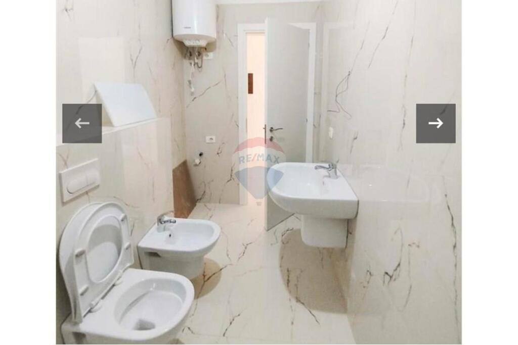 Office for Rent on Durres Street.
