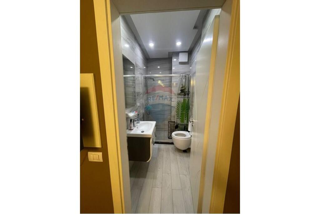 Apartament 2+1+2. Kompleksi Kontakt 21 Dhjetori