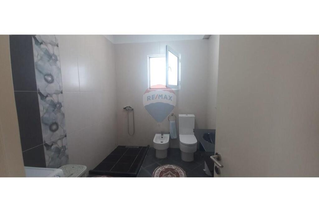 2+1 apartment for rent at Vilat Amerikane !