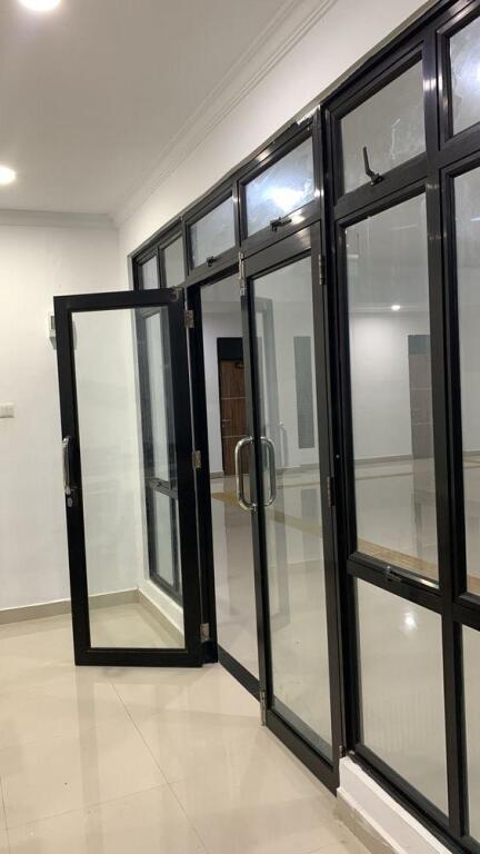 DYQAN ME QERA 35 M2 RRUGA E ELBASANIT 650 EURO