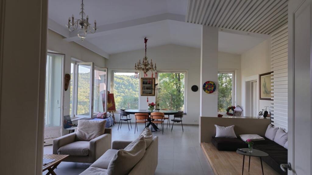 VILLA FOR RENT 2250 M2 TEGU 8500 EURO