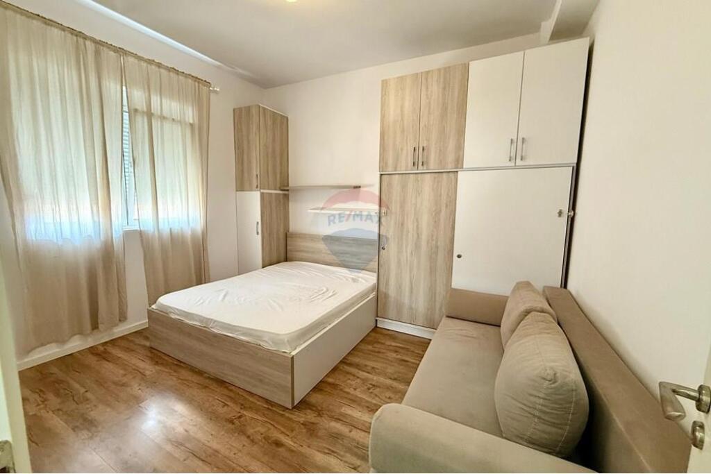 Apartament 1+1 per qira tek ish restorant durresi !