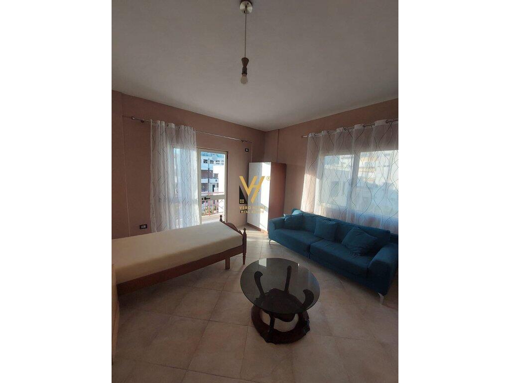 AFFITTASI APPARTAMENTO 2+1+BLK VICINO AL MERCATO ELETTRICO 45.000 LEKE