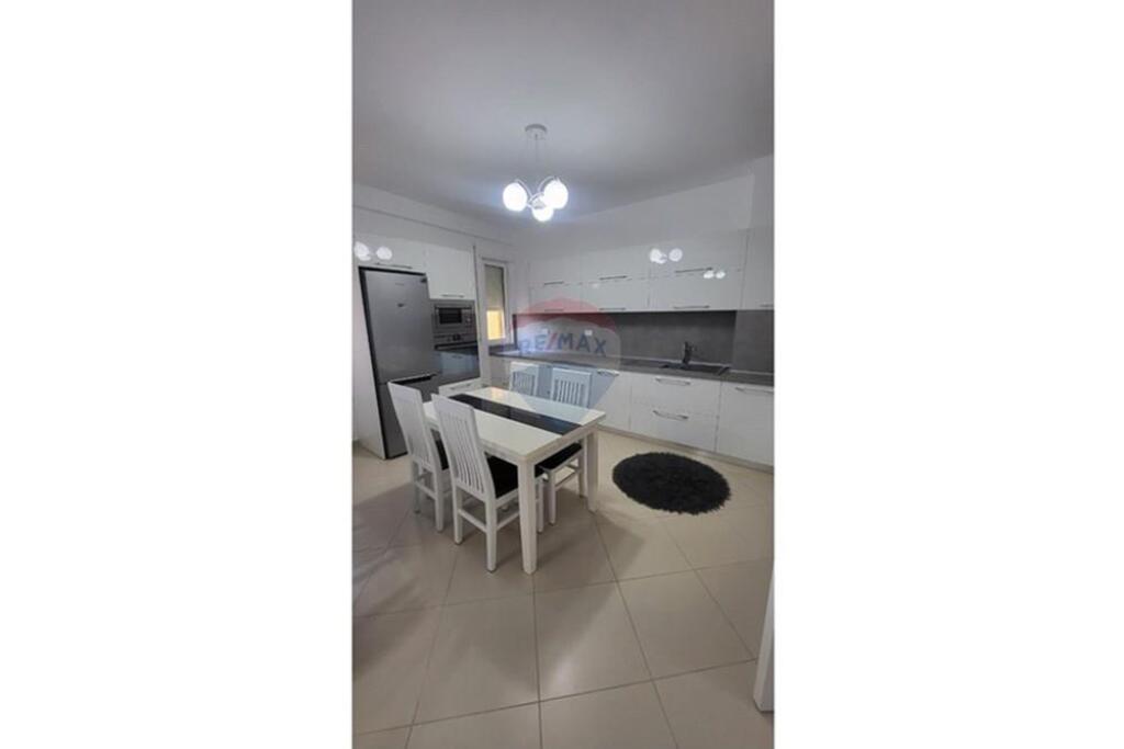 Apartament 2+1 per qira tek Kodra E diellit !