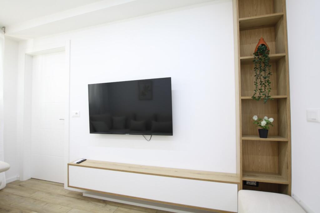 In Affitto: 1+1 📍21 Dhjetori (Vicino a Vodafone) – €650 – Sup. 66m² – 100% Nuovo ✨