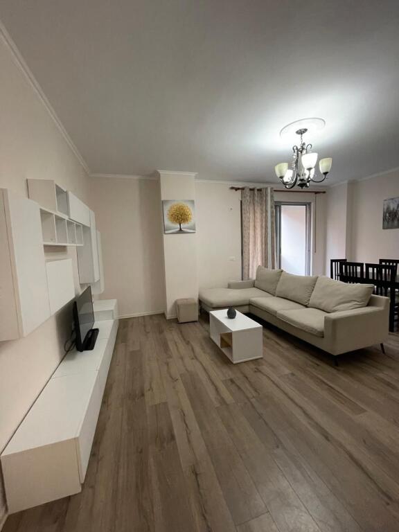 Jepet me Qera Apartament 2+1 - Fresk