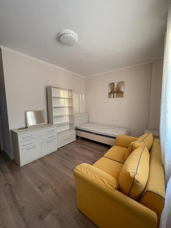Jepet me Qera Apartament 2+1 - Fresk