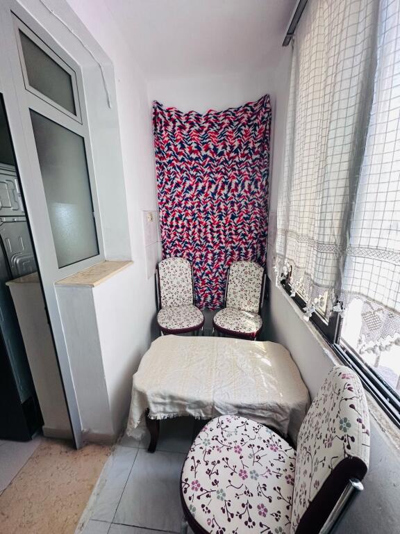 1+1,i mobiluar,kat1 pallat ekzistues,21 dhjetori 400 euro
