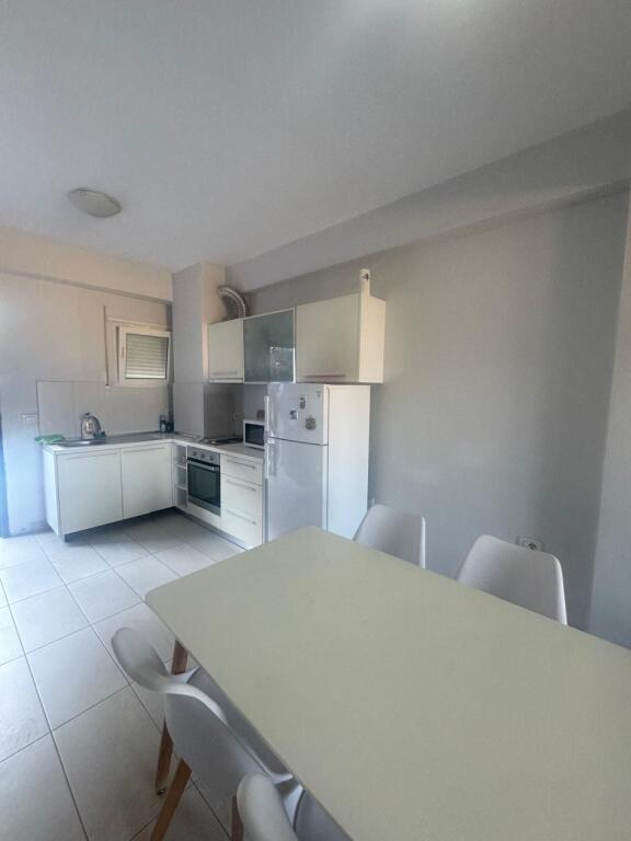 Super ap 1+1 a Kodra e Diellit (residenza 2)