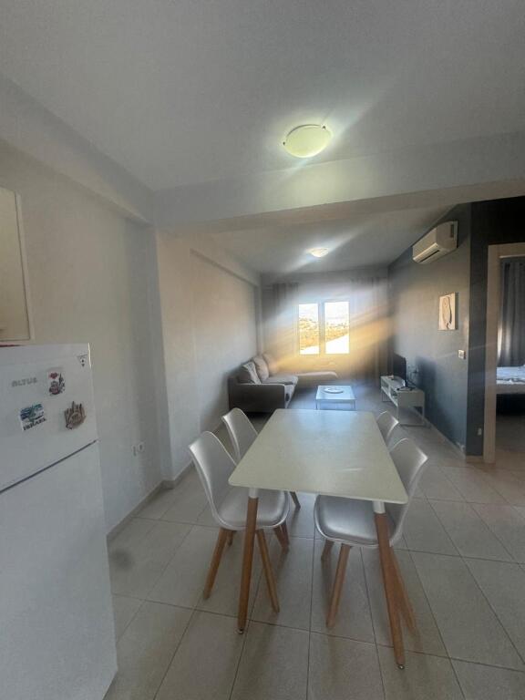 Super ap 1+1 a Kodra e Diellit (residenza 2)