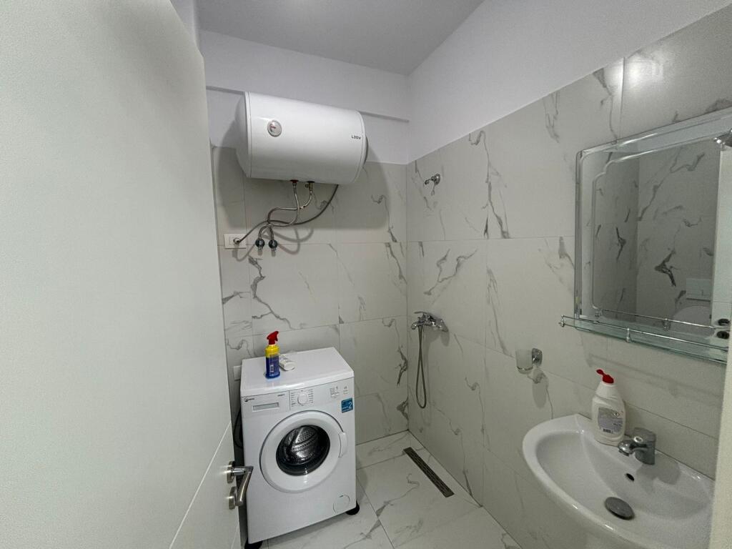1+1,i mobiluar,te urban gate astir cmimi 450 euro