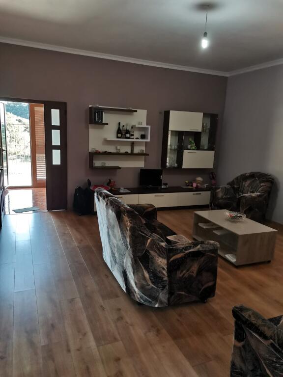 Kafja Rremes Villa Due Piani In Vendita