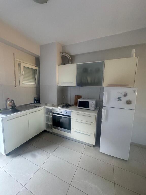 Super ap 1+1 a Kodra e Diellit (residenza 2)