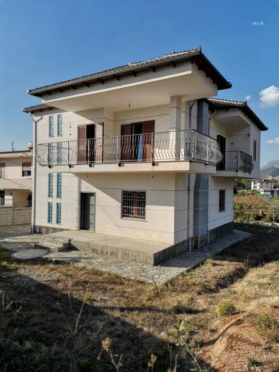 Kafja Rremes Villa Due Piani In Vendita