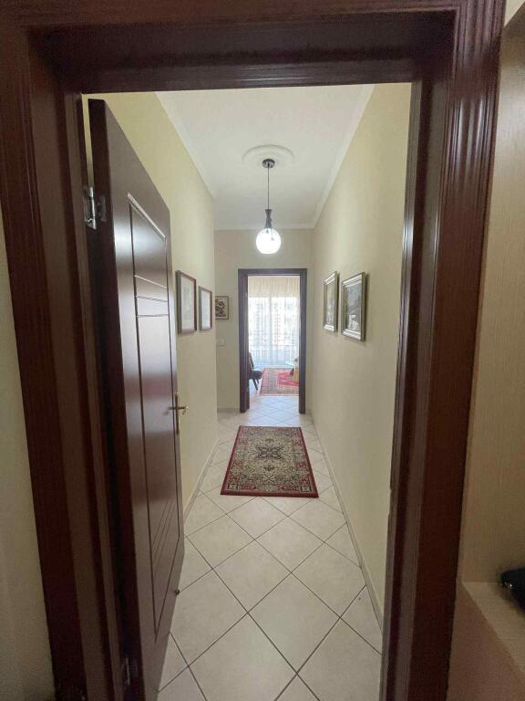 FOR RENT 2+1+1 FORMER CUSTOMS AT INTESA SAN PAOLO 55,000 LEKE