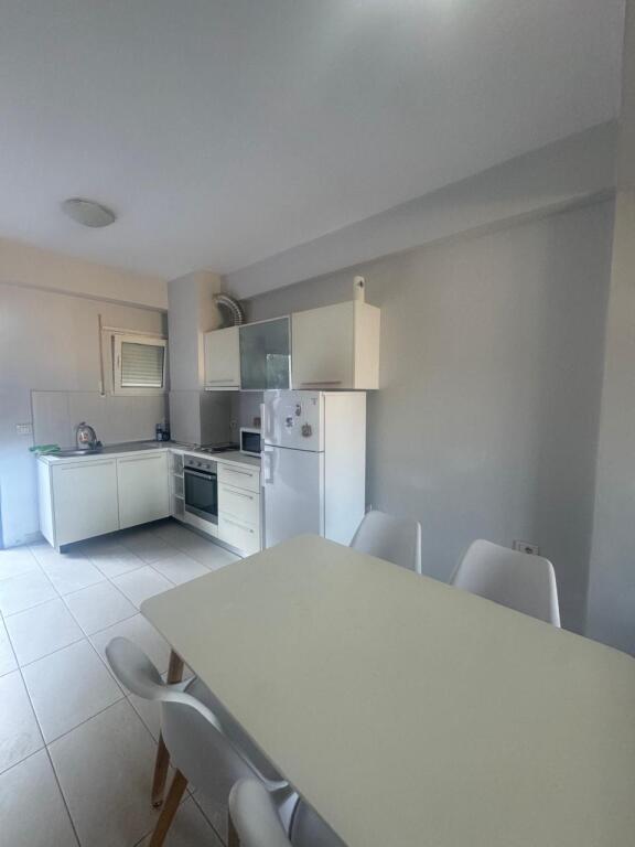 Super ap 1+1 a Kodra e Diellit (residenza 2)