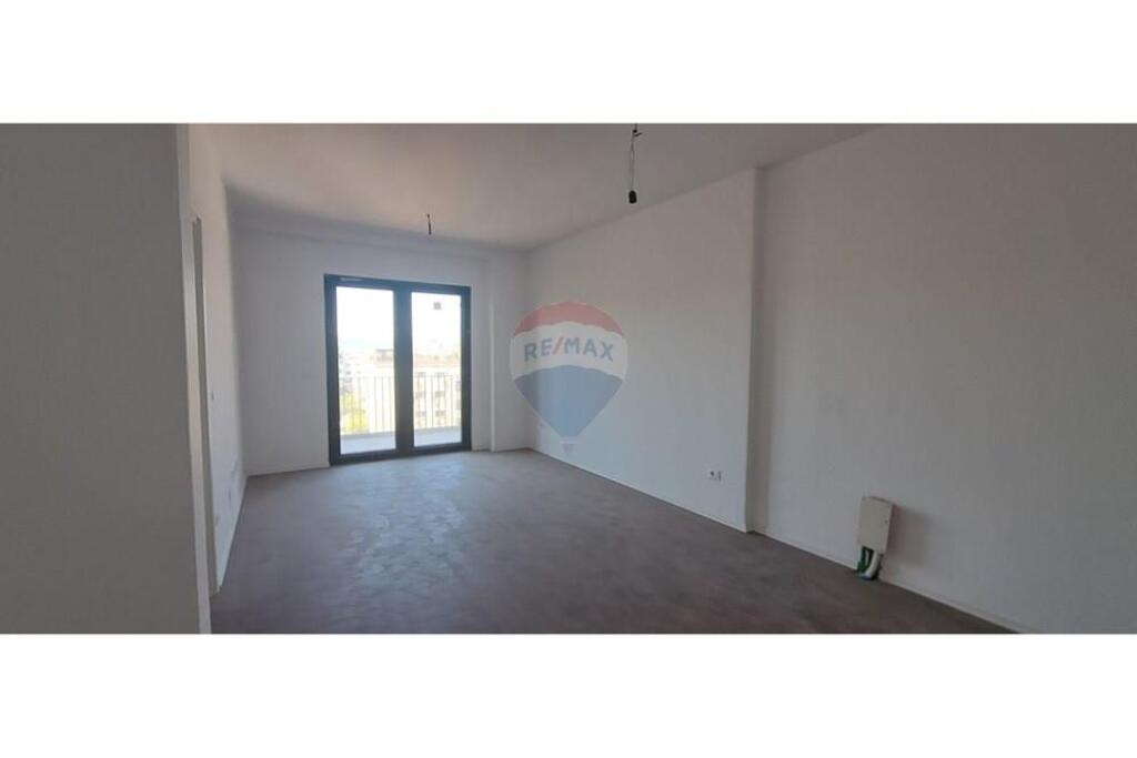 Zyre per qira Garden Building Rr. Kavajes !