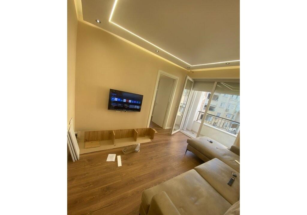 We rent a 1+1 apartment near Kafe Flora – Tirana
