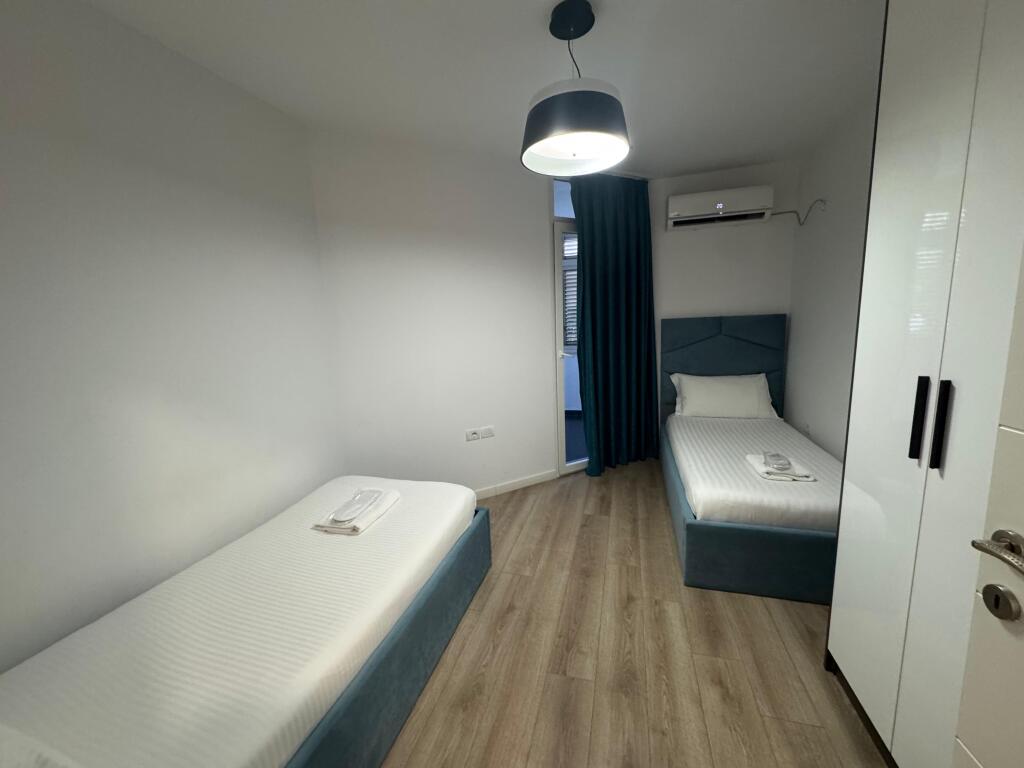 Apartament 2+1 per shitje,BLLOKU