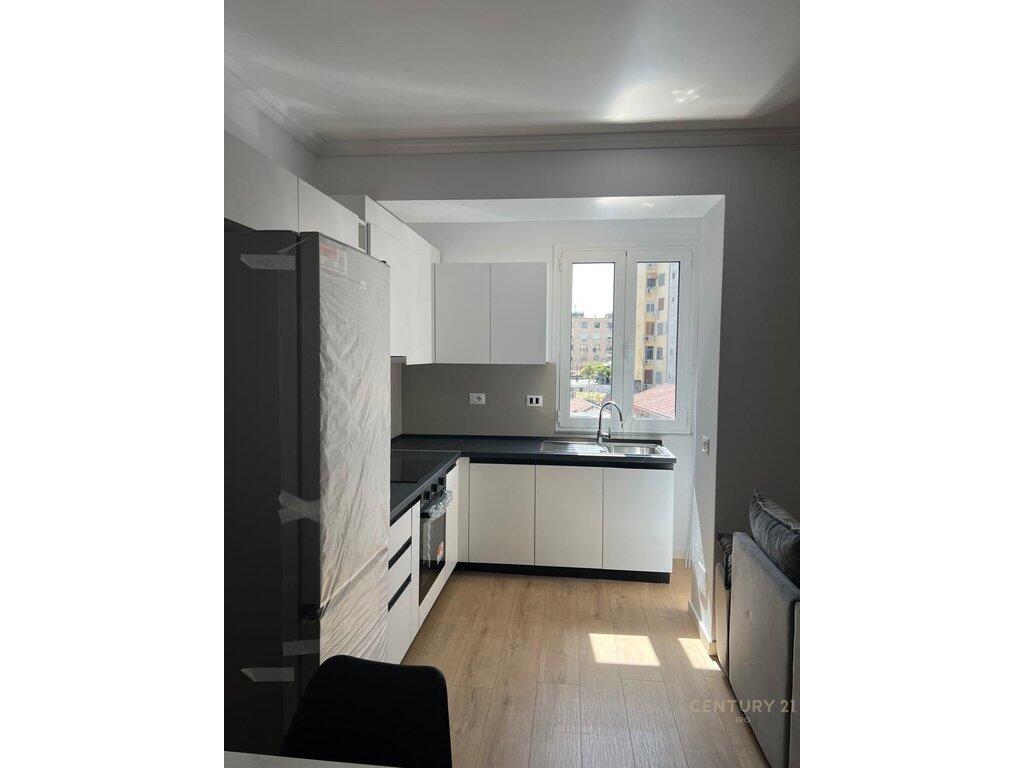🏢 Appartamento 2+1 in Affitto – Viale Zogu i Parë, Tirana