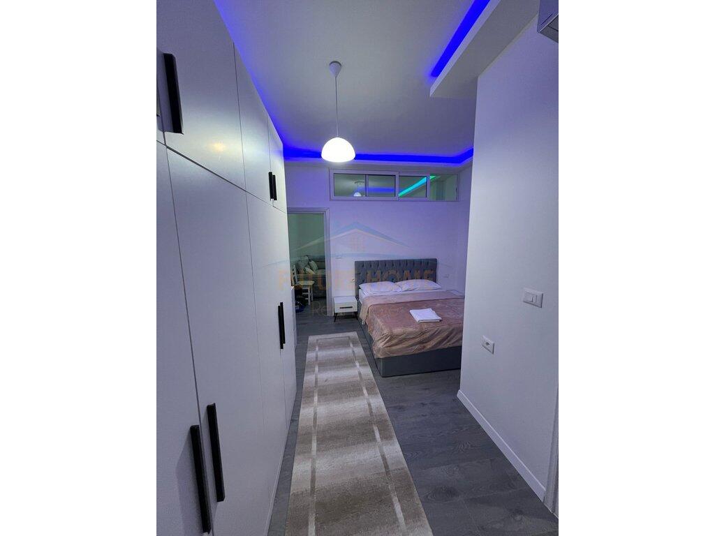 Shitet Apartament 1+1, Rruga e Dritan Hoxha , Tirane