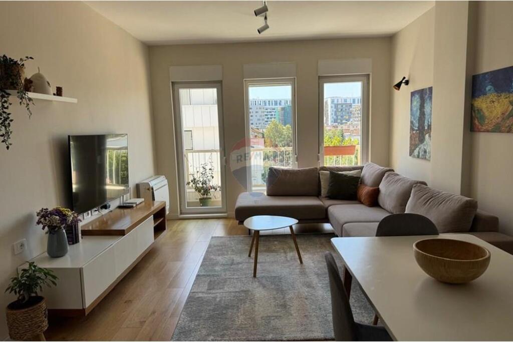 Apartament me qira 21 dhjetori