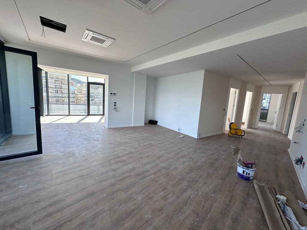 Apartment for rent 228 m2 Lake View Lake