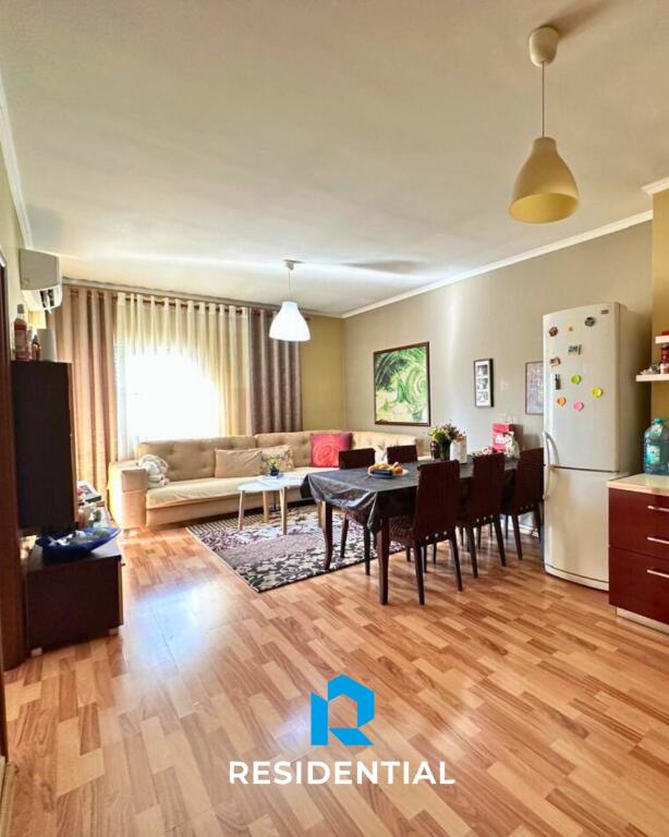 Ne Astir Shitet Apartament 1+1 I Mobiluar!