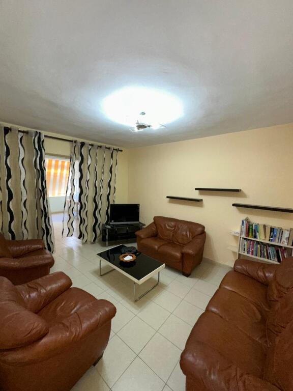 APPARTAMENTO IN VENDITA * 2+1 + Cucina separata e ampio balcone 📍 Indirizzo: KOPSHTI IVINA ZONA 3