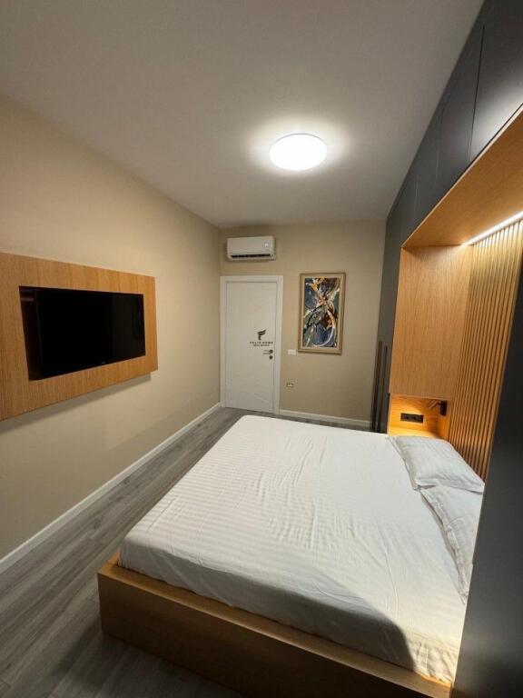 APARTMENT FOR RENT 1+1 PARIS MUNICIPALITY 900 EURO