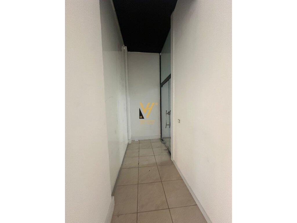 BUSINESS PREMISES 55 M2 FOR RENT DELIJORGJI COMPLEX 700 EURO