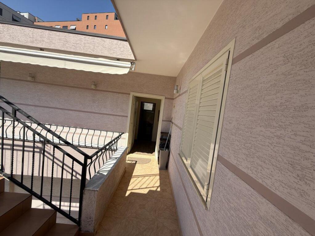 JEPET ME QERA APARTAMENT 1+1 450 EURO SPITALET