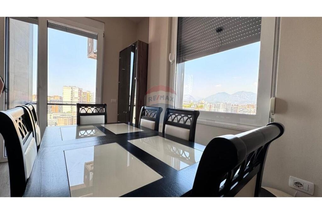 Apartment 1+1 +parking in Center!
