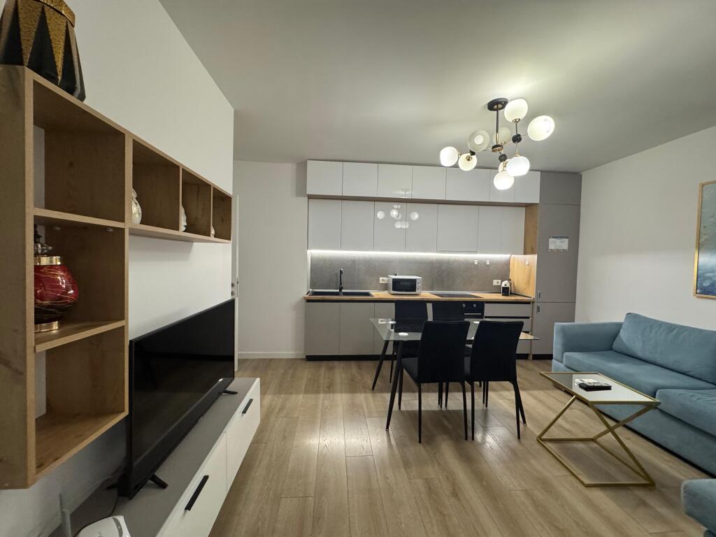 Apartament 2+1 per shitje,BLLOKU