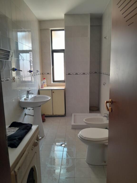 APARTAMENT 3+1 NE SHITJE - RRUGA E KAVAJES