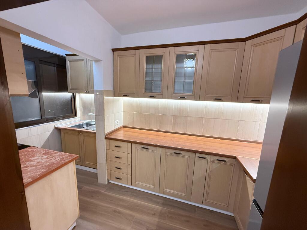 📢 Appartamento 2+1 in Vendita📍 21 Dhjetori, Tirana  💶 Prezzo: 185.000 €