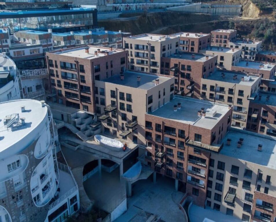 Shitet Apartament 1+1 me Verande te Kodra e Diellit 2