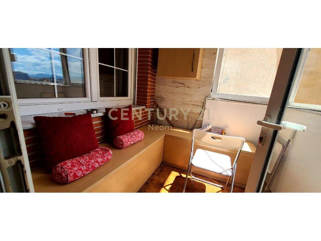 Apartament 1+1 me qera ne Qender te Tiranes