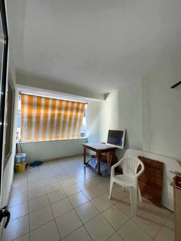 APPARTAMENTO IN VENDITA * 2+1 + Cucina separata e ampio balcone 📍 Indirizzo: KOPSHTI IVINA ZONA 3