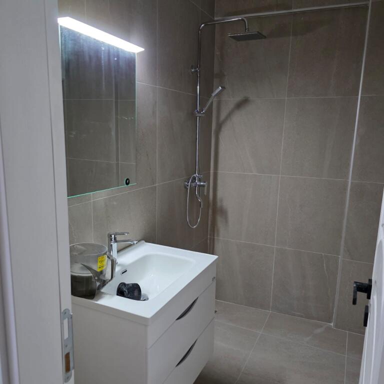 Apartment 1+1 for rent 500 eu near the red school
