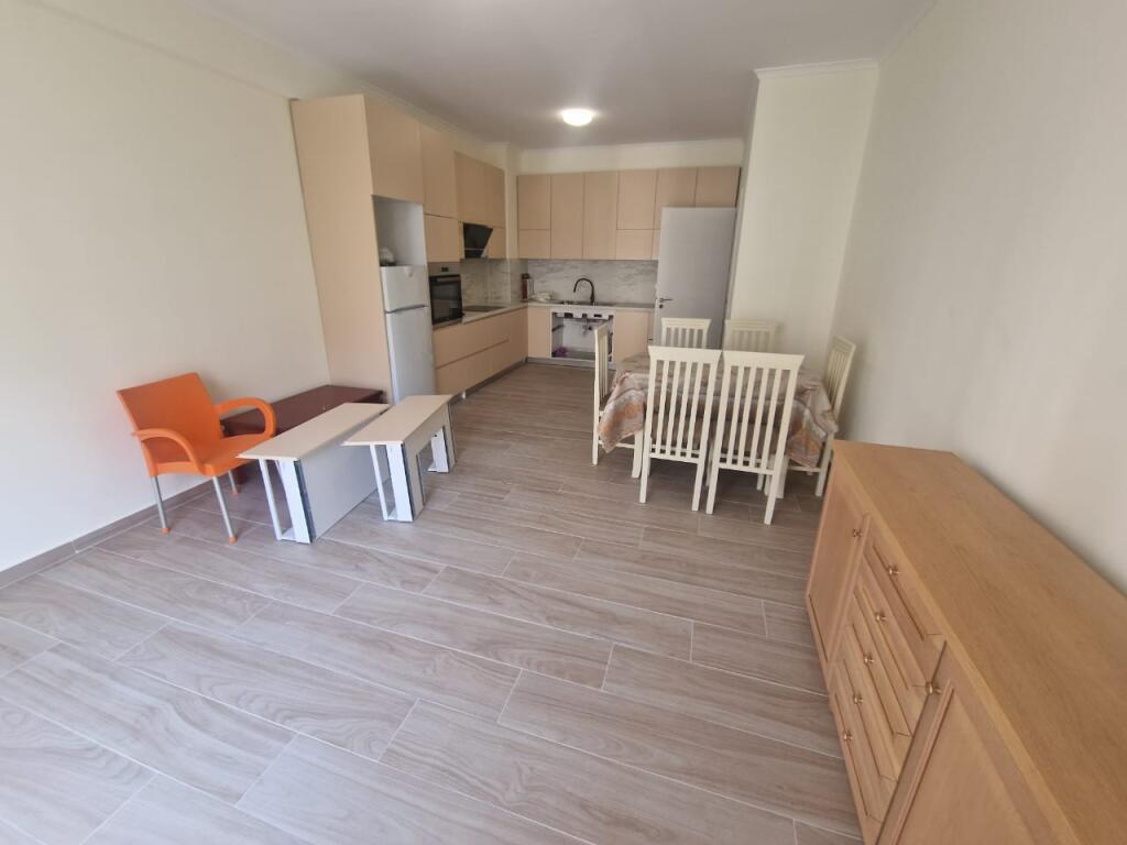 Jepet me qera apartament 1+1 ne Astir te kompleksi "Urban Gate".